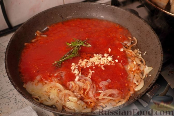 Жареная рыба с соусом "Саворо" Жареная рыба с соусом "Саворо"