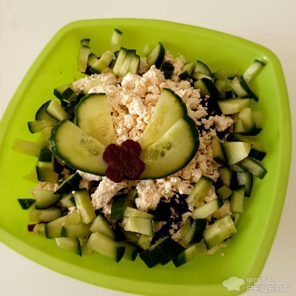 Рецепт: Закуска из печеной свеклы с сыром из ряженки и кедровыми орехами - Вкусная и полезная ПП-закуска всего из трех ингредиентов.