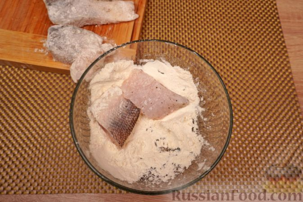 Жареная рыба с соусом "Саворо" Жареная рыба с соусом "Саворо"