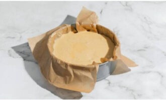 Пышная шарлотка с яблоками в духовке простая Пышная шарлотка с яблоками в духовке простая
