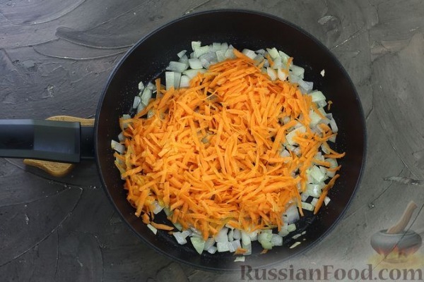 Макароны с грибами и фасолью (на сковороде) Макароны с грибами и фасолью (на сковороде)