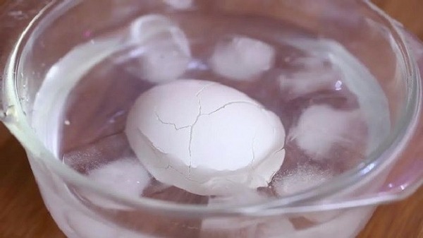 Салат Цезарь с курицей классический