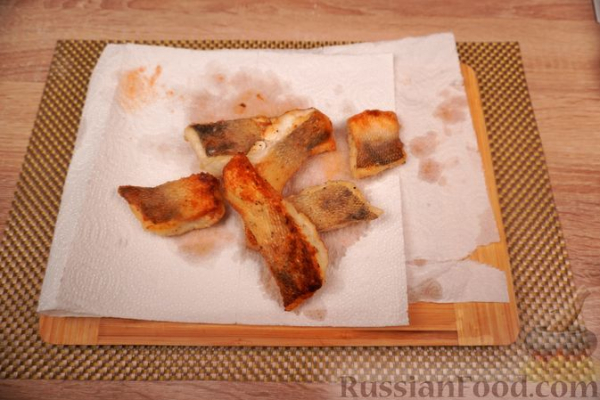 Жареная рыба с соусом "Саворо" Жареная рыба с соусом "Саворо"