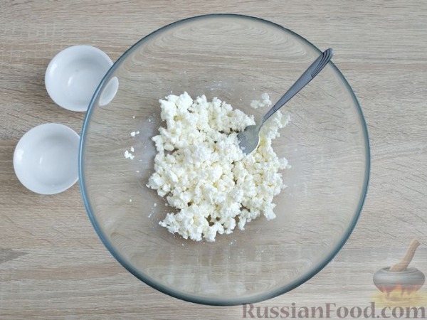 Сладкий омлет с творогом и курагой Сладкий омлет с творогом и курагой