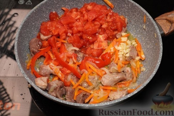 Кускус с овощами и мясом, на сковороде Кускус с овощами и мясом, на сковороде