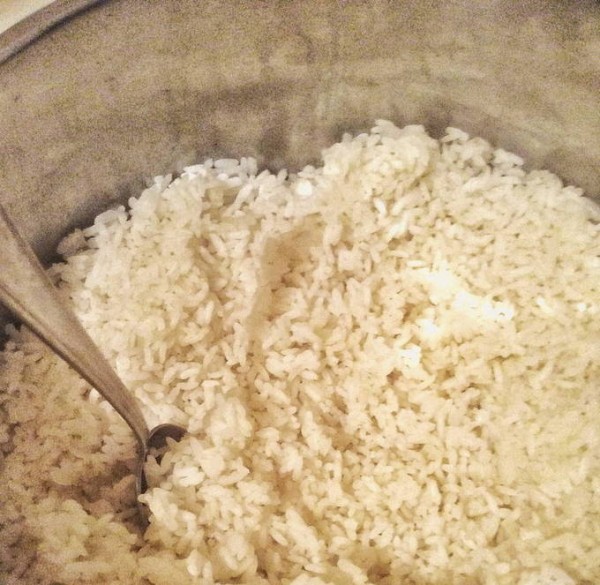 Фаршированные перцы с фаршем и рисом в кастрюле Фаршированные перцы с фаршем и рисом в кастрюле