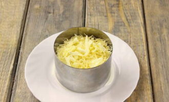 Салат Мимоза с сыром и консервами классический Салат Мимоза с сыром и консервами классический