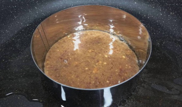 Печеночный торт из куриной печени Печеночный торт из куриной печени