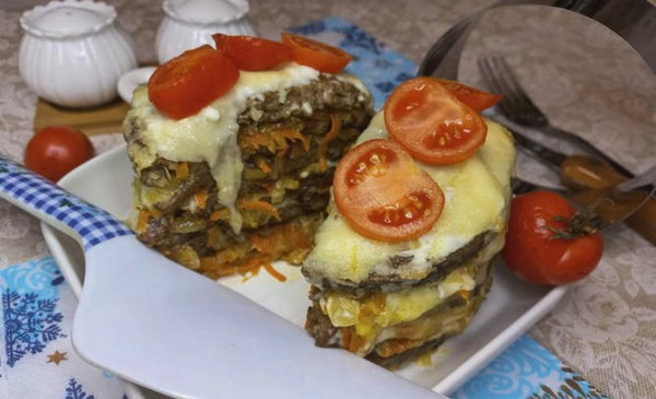 Печеночный торт из куриной печени Печеночный торт из куриной печени