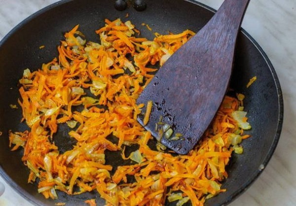 Печеночный торт из куриной печени Печеночный торт из куриной печени
