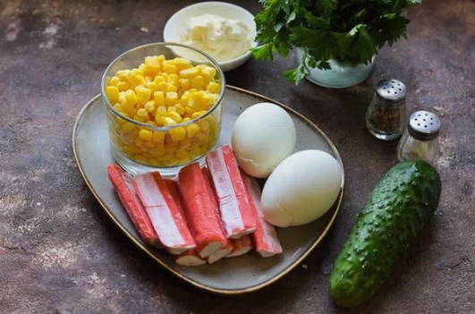 Крабовый салат классический Крабовый салат классический