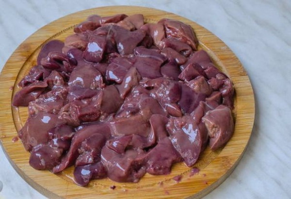 Печеночный торт из куриной печени Печеночный торт из куриной печени