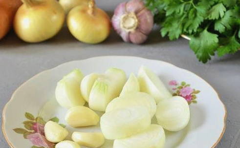 Печеночный торт из свиной печени классический Печеночный торт из свиной печени классический