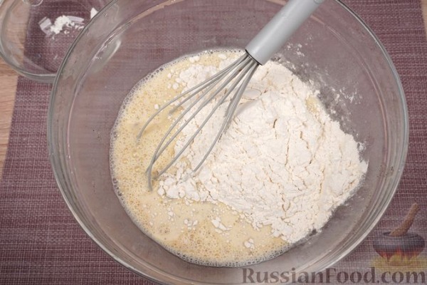 Рулет из блинного теста, с паштетом (в духовке) Рулет из блинного теста, с паштетом (в духовке)