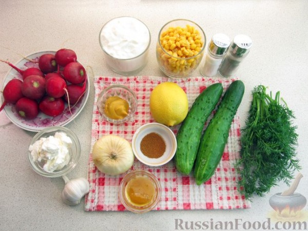 Салат из огурцов, редиса, кукурузы и лука Салат из огурцов, редиса, кукурузы и лука