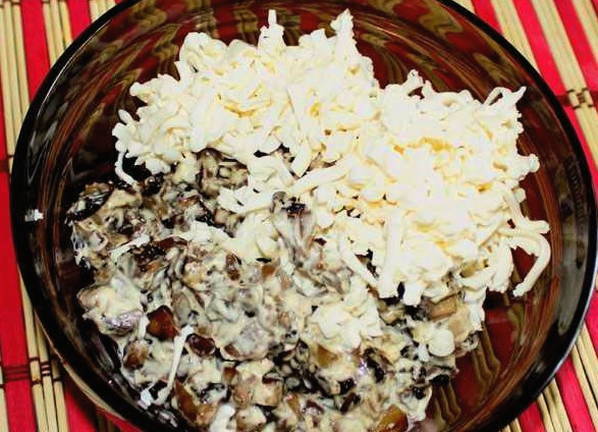 Печеночный торт из свиной печени классический Печеночный торт из свиной печени классический