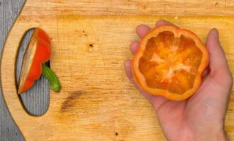 Фаршированные перцы с фаршем и рисом в кастрюле Фаршированные перцы с фаршем и рисом в кастрюле