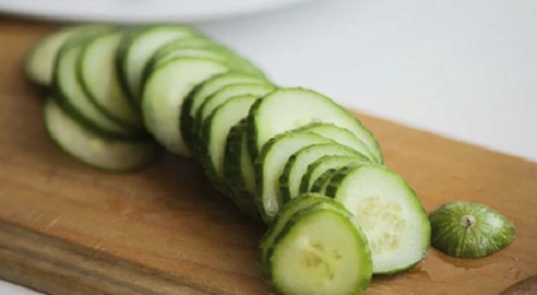 Салат из огурцов с луком и растительным маслом на зиму Салат из огурцов с луком и растительным маслом на зиму