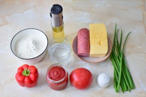 Пицца с копченой колбасой Пицца с копченой колбасой