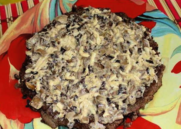 Печеночный торт из свиной печени классический Печеночный торт из свиной печени классический