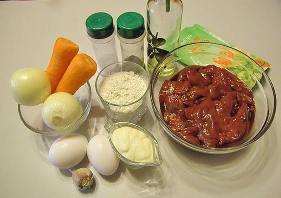 Печеночный торт из куриной печени Печеночный торт из куриной печени