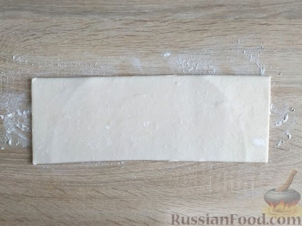 Слойки с луком и пряными травами Слойки с луком и пряными травами