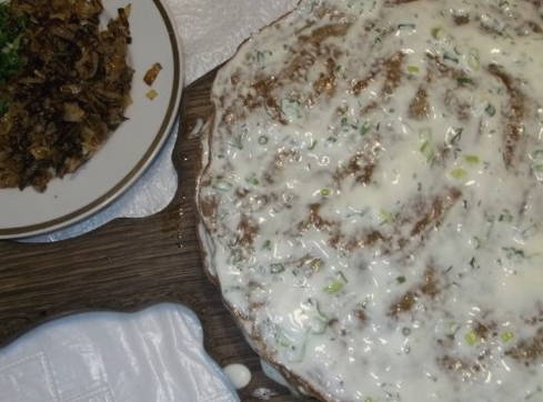Печеночный торт из свиной печени классический Печеночный торт из свиной печени классический
