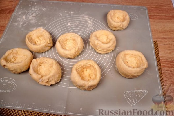 Самса с сыром и зеленью Самса с сыром и зеленью