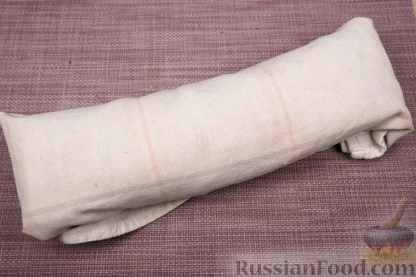 Рулет из блинного теста, с паштетом (в духовке) Рулет из блинного теста, с паштетом (в духовке)