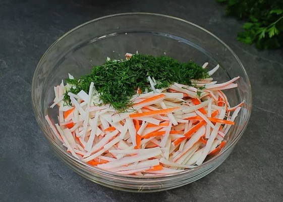 Крабовый салат классический Крабовый салат классический