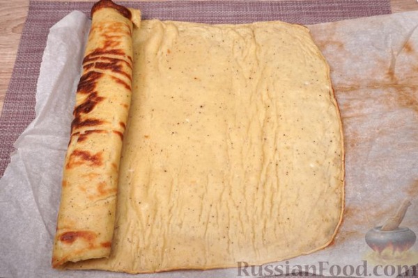 Рулет из блинного теста, с паштетом (в духовке) Рулет из блинного теста, с паштетом (в духовке)