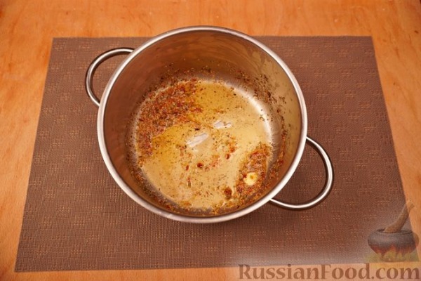 Макароны-ракушки, фаршированные курицей, под сырно-сливочным соусом Макароны-ракушки, фаршированные курицей, под сырно-сливочным соусом