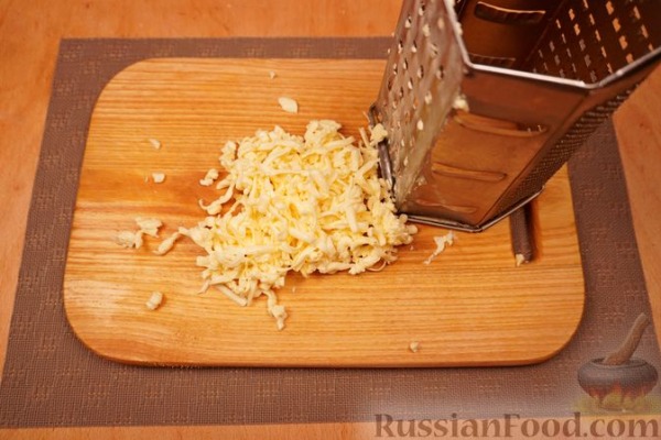 Макароны-ракушки, фаршированные курицей, под сырно-сливочным соусом Макароны-ракушки, фаршированные курицей, под сырно-сливочным соусом