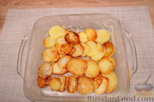 Молодой картофель, запечённый с кабачками и помидорами Молодой картофель, запечённый с кабачками и помидорами