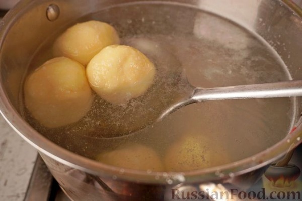 Творожные клёцки (турогомбоц) с персиками Творожные клёцки (турогомбоц) с персиками