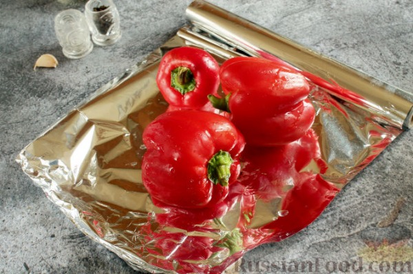 Тушеная курица с помидорами и сладким перцем Тушеная курица с помидорами и сладким перцем