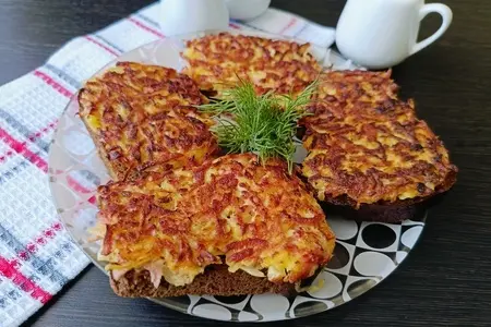 Жареные бутерброды с колбасой Жареные бутерброды с колбасой
