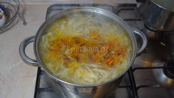Щи из свежей капусты классические Щи из свежей капусты классические