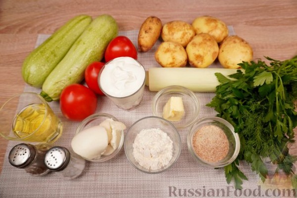 Молодой картофель, запечённый с кабачками и помидорами Молодой картофель, запечённый с кабачками и помидорами