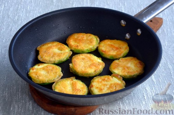 Кабачки в пивном кляре (без яиц) Кабачки в пивном кляре (без яиц)