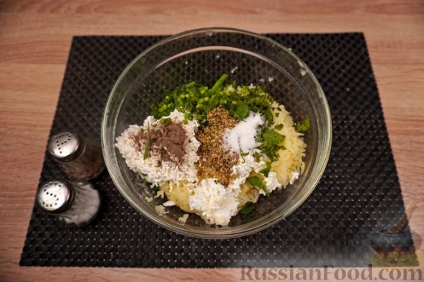 Пататокефтедес (картофельные котлеты с фетой) Пататокефтедес (картофельные котлеты с фетой)