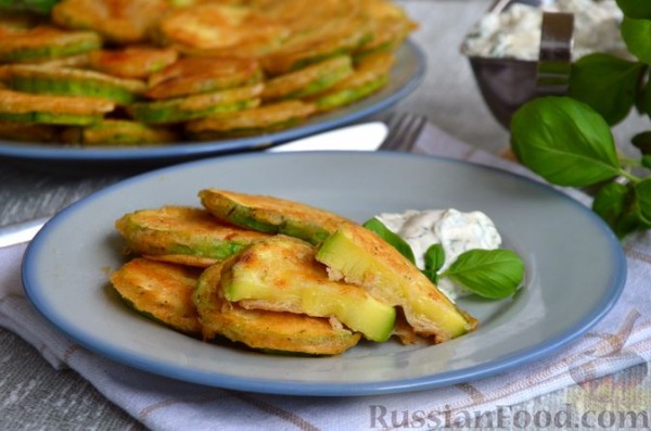 Кабачки в пивном кляре (без яиц) Кабачки в пивном кляре (без яиц)