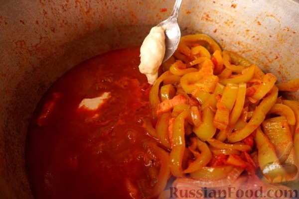 Лечо с колбасками и клёцками Лечо с колбасками и клёцками