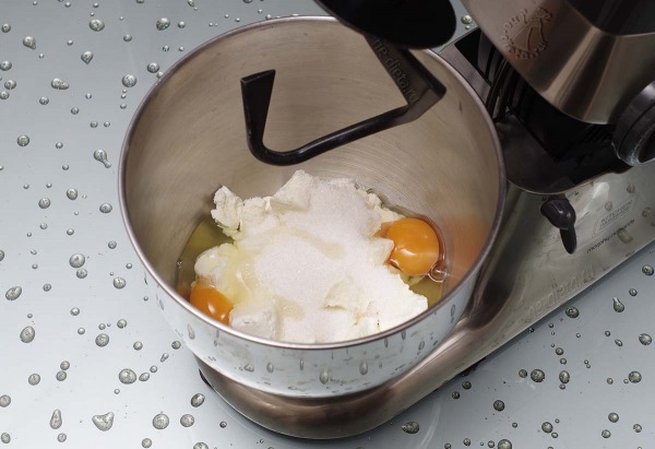 Пончики с клубникой Пончики с клубникой