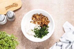 Шампиньоны с начинкой Шампиньоны с начинкой