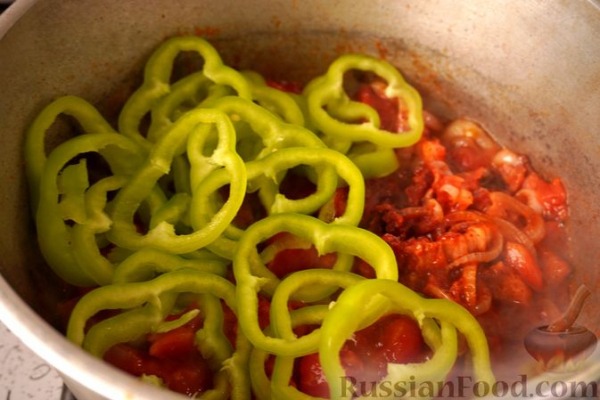 Лечо с колбасками и клёцками Лечо с колбасками и клёцками
