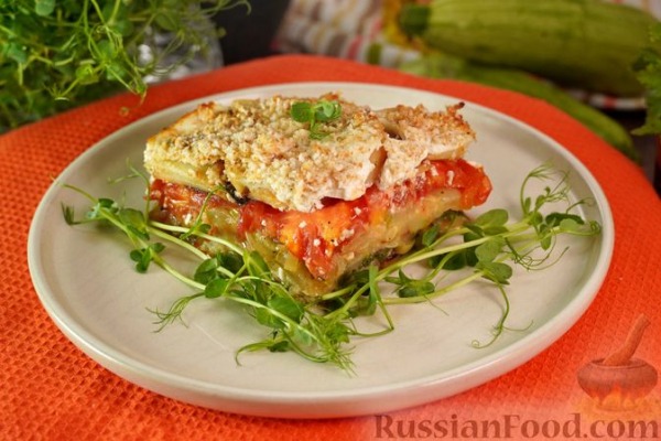 Молодой картофель, запечённый с кабачками и помидорами Молодой картофель, запечённый с кабачками и помидорами