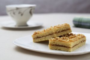 Песочные полоски с повидлом