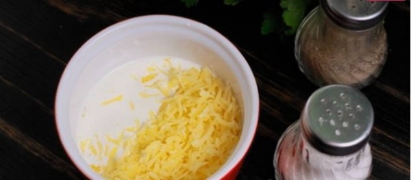 Паста карбонара с беконом и сливками классическая Паста карбонара с беконом и сливками классическая