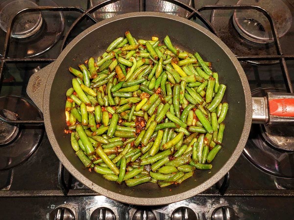 Стручковая фасоль с чесноком Стручковая фасоль с чесноком